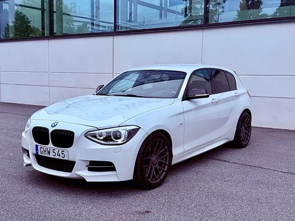 BMW M135I 2014 photo 2