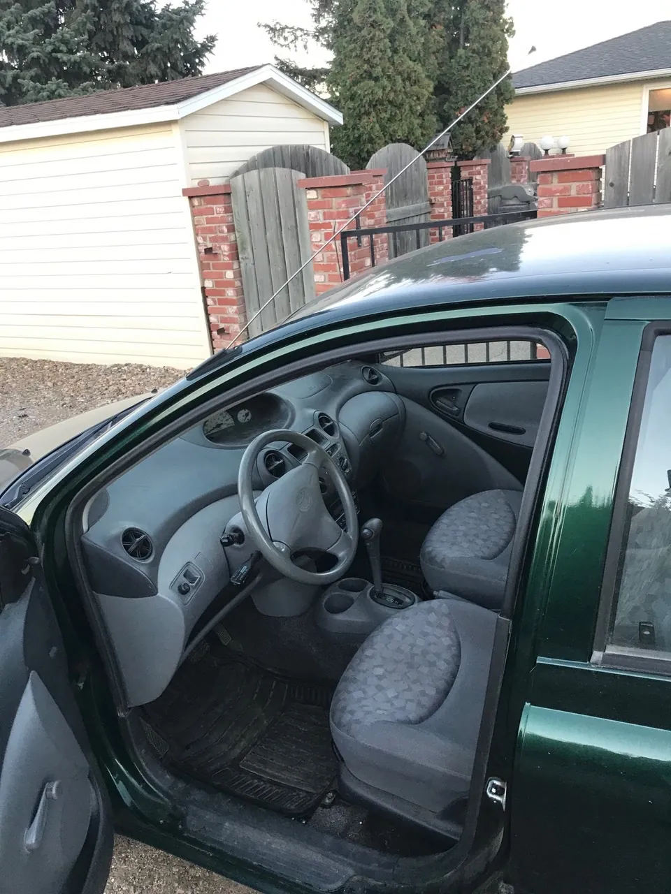 Toyota Echo 2001 photo 4