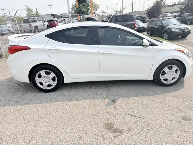 Hyundai Elantra 2013 photo 4