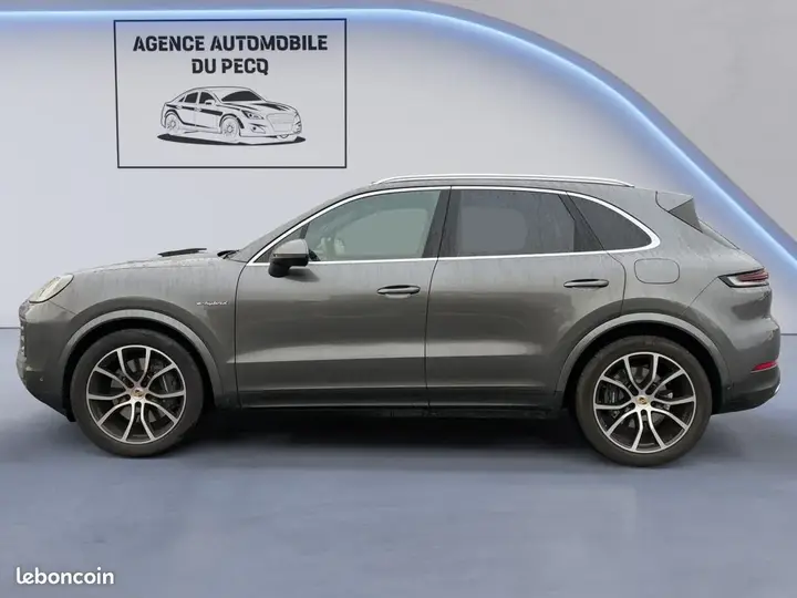 Porsche Cayenne 2024 photo 3