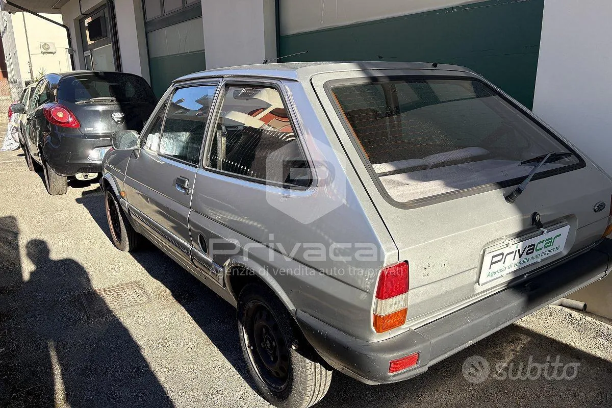 Ford Fiesta 1988 photo 5