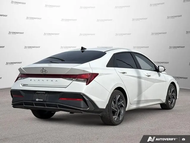 Hyundai Elantra 2025 photo 3