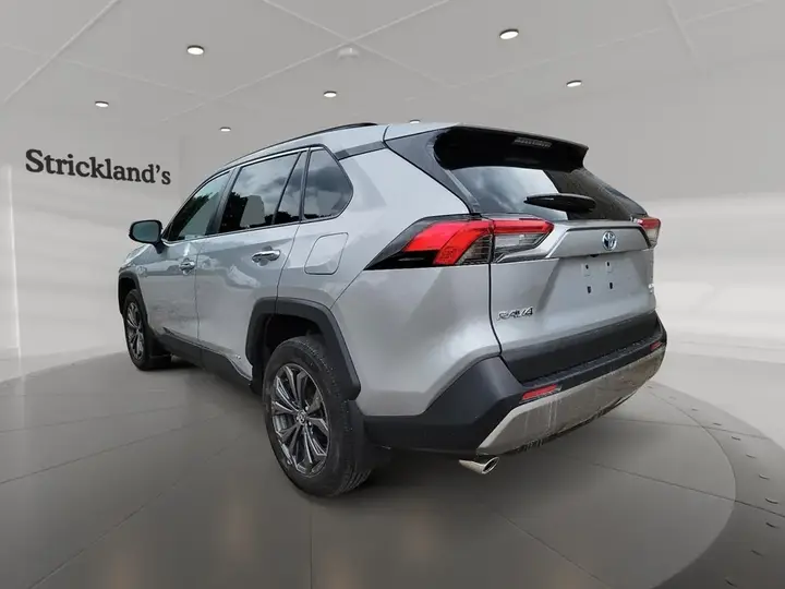 Toyota Rav4 2023 photo 4