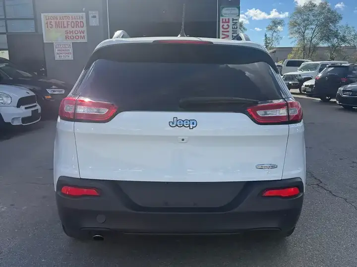 Jeep Cherokee 2014 photo 4