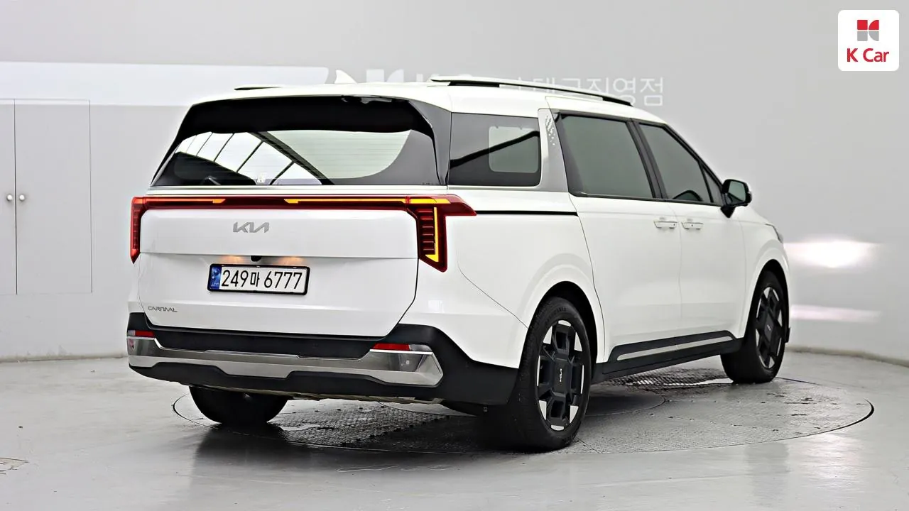 Kia New Carnival 4Th Generation 2025 photo 2