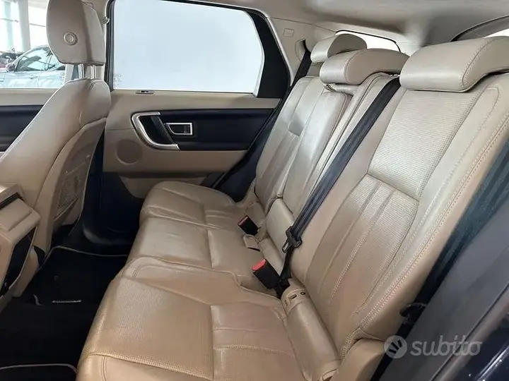 Land Rover Discovery Sport 2016 photo 5
