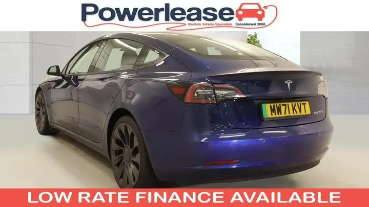 Tesla Model 3 2021 photo 2