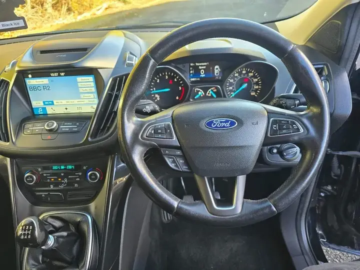 Ford Kuga 2017 photo 3