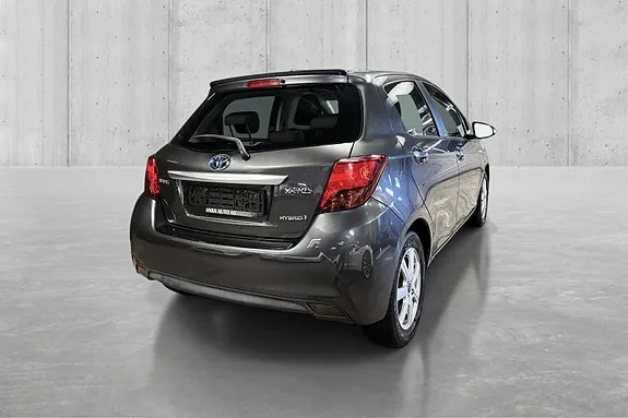 Toyota Yaris 2016 photo 4