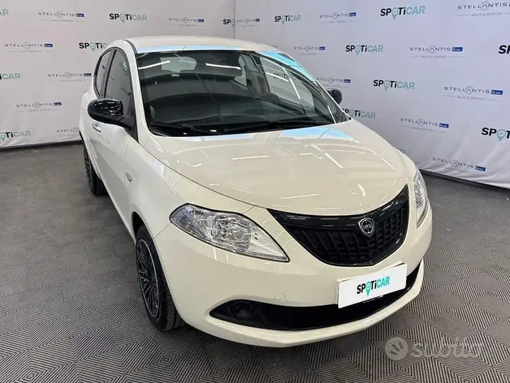 Lancia Ypsilon 2023 photo 5