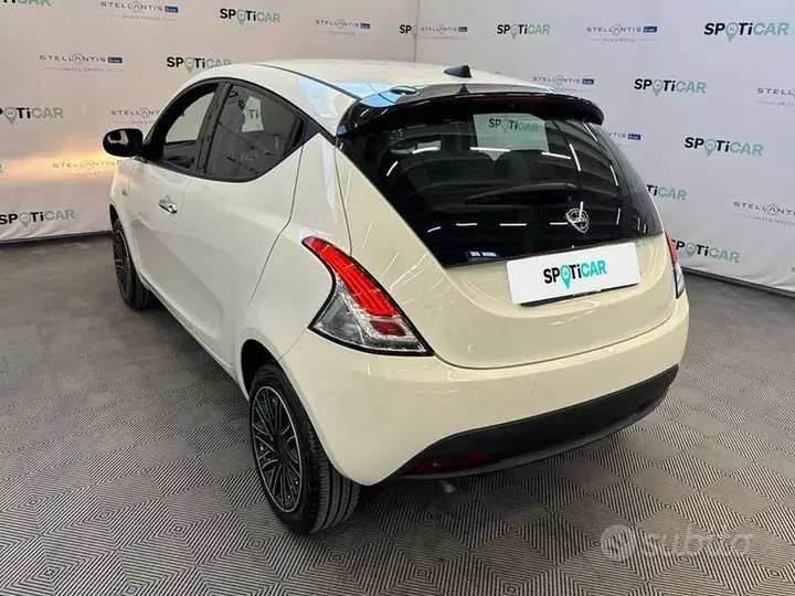 Lancia Ypsilon 2023 photo 3