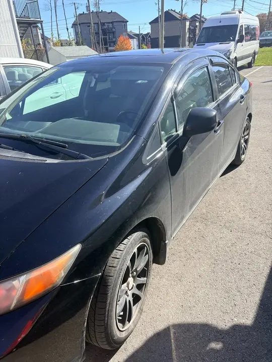 Honda Civic 2012 photo 2