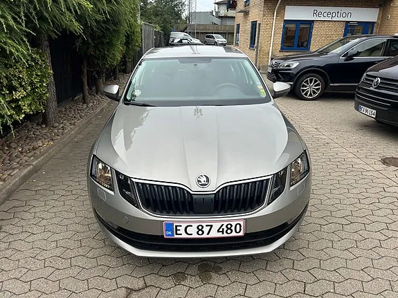 Skoda Octavia 2018 photo 3
