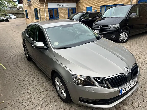 Skoda Octavia 2018 photo 4