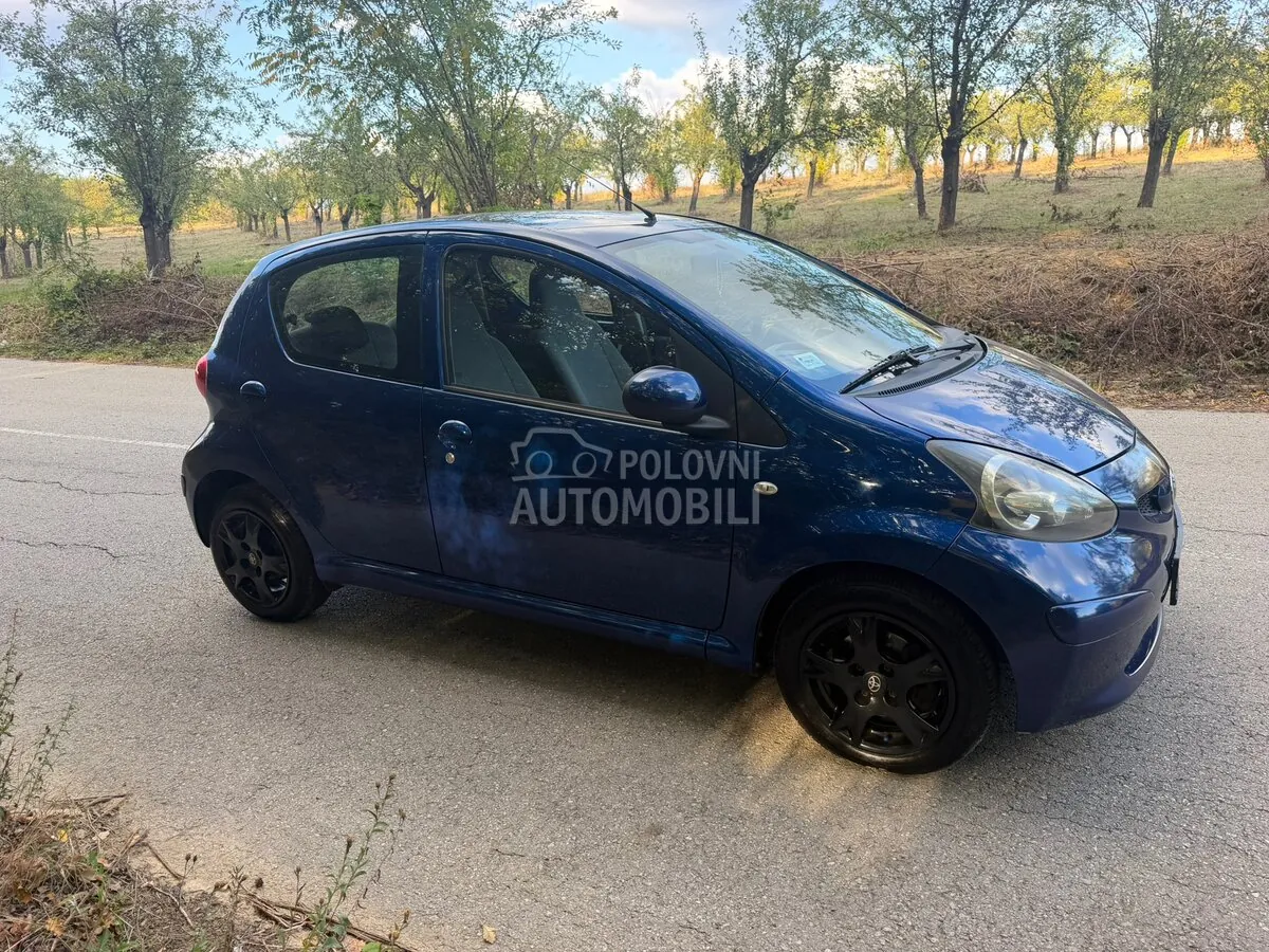 Toyota Aygo 2008 photo 2