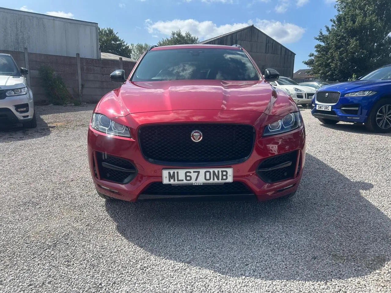 Jaguar F-Pace 2017 photo 2