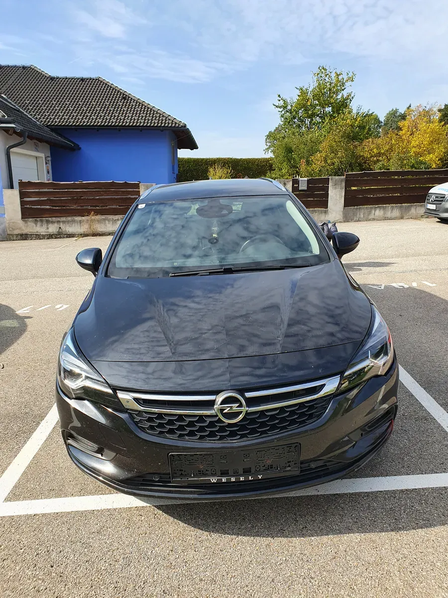 Opel Astra 2016 photo 2