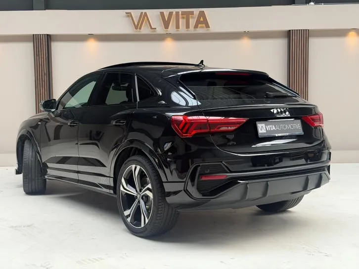 Audi Q3 2022 photo 3