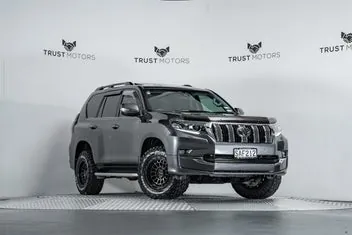 Toyota Land Cruiser Prado 2019 photo 2