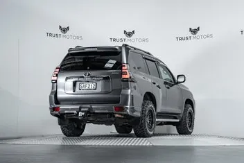 Toyota Land Cruiser Prado 2019 photo 4