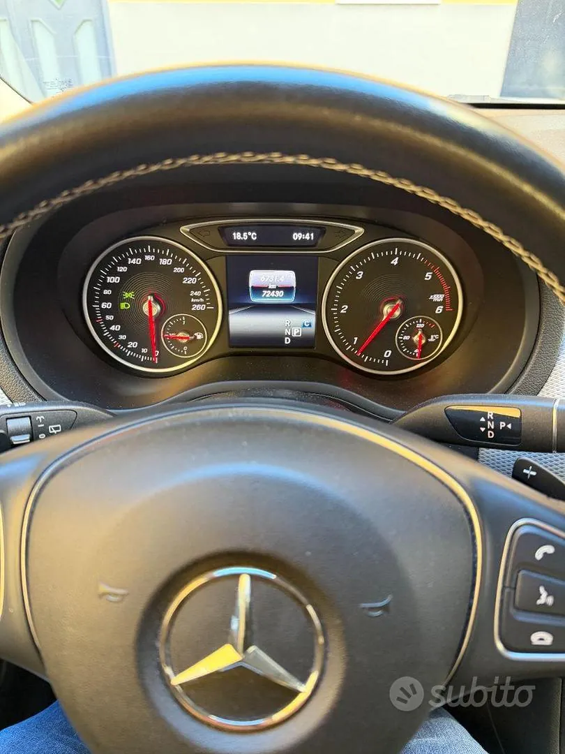 Mercedes-Benz C-Class 2018 photo 4