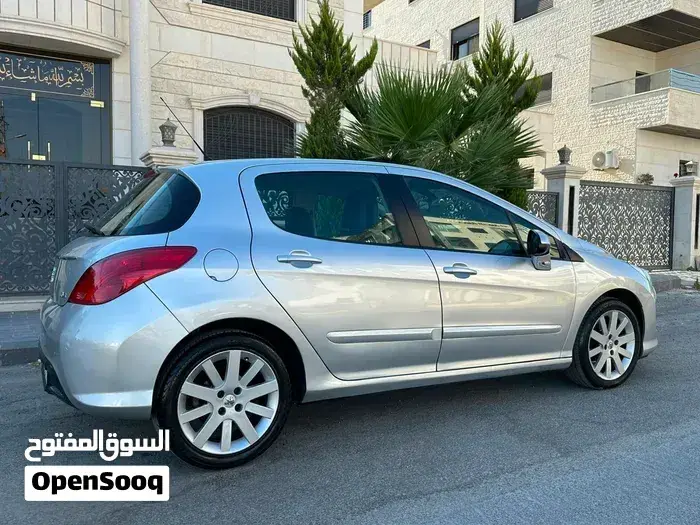 Peugeot 308 2012 photo 3