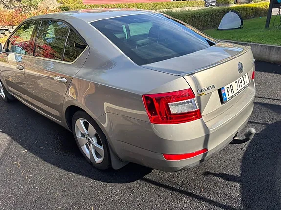 Skoda Octavia 2014 photo 4