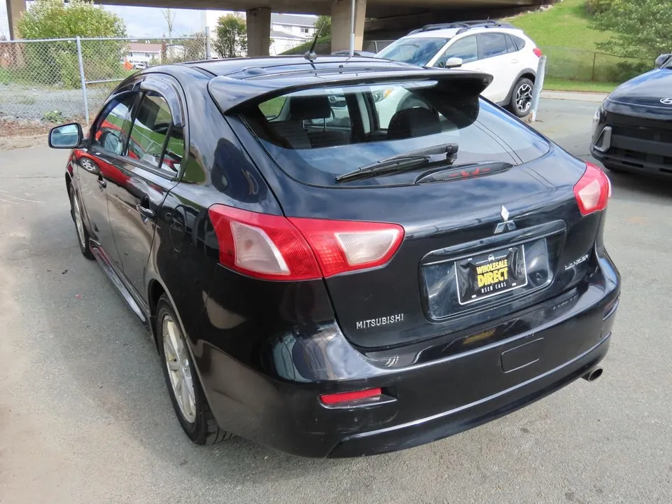 Mitsubishi Lancer 2011 photo 4