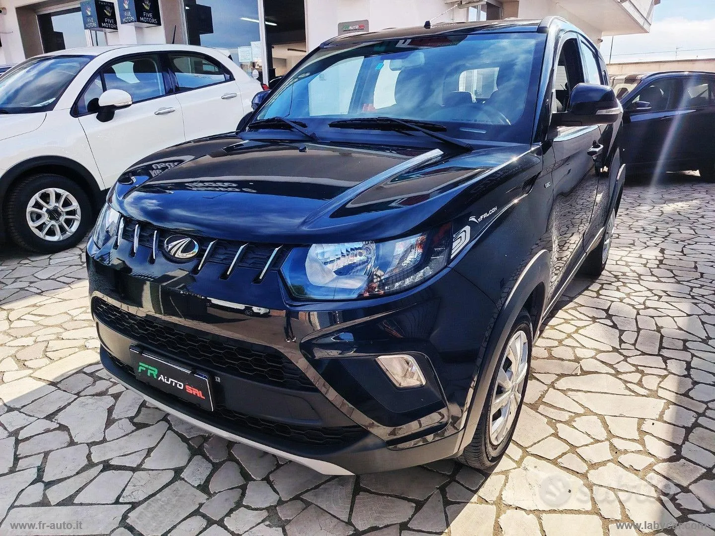 Mahindra Kuv100