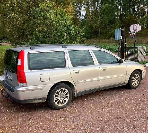 Volvo V70 2005 photo 2
