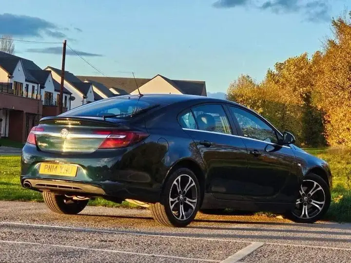 Vauxhall Insignia 2014 photo 4
