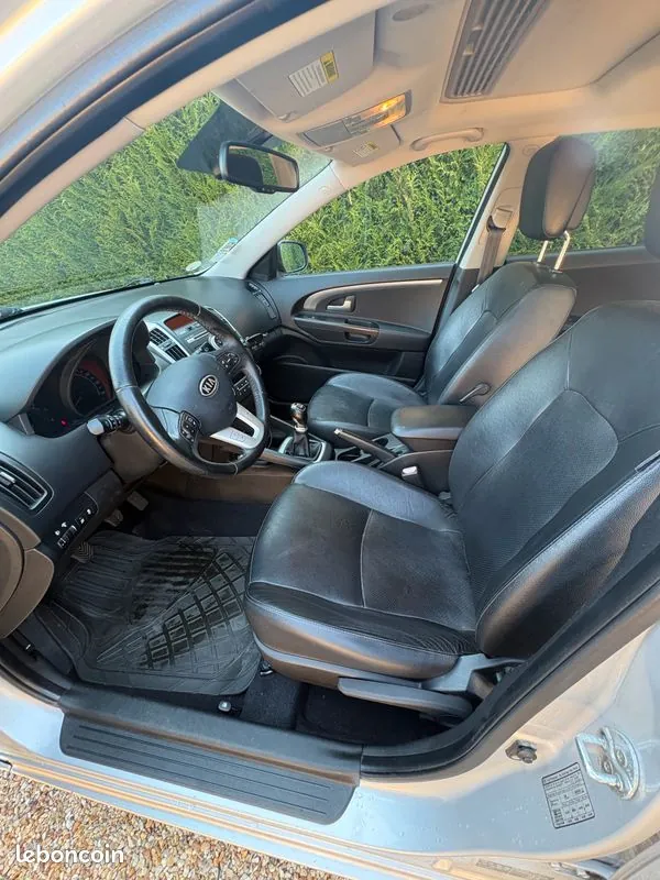 Kia Ceed 2012 photo 3