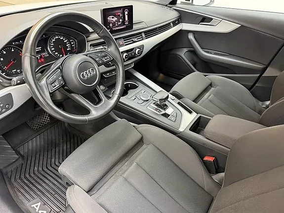 Audi A4 2018 photo 4