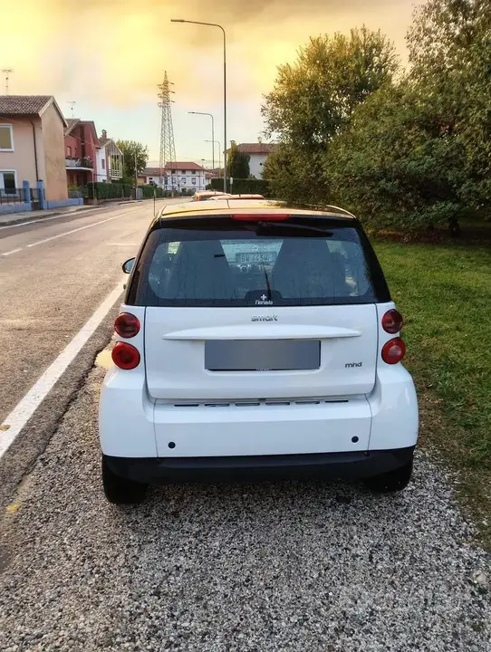Smart Fortwo 2009 photo 2