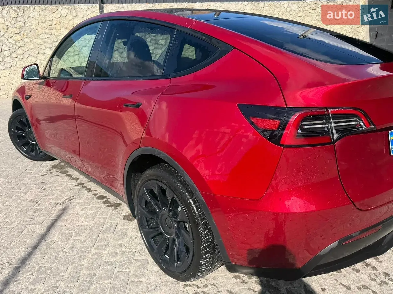 Tesla Model Y 2024 photo 3