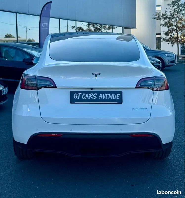 Tesla Model Y 2022 photo 4