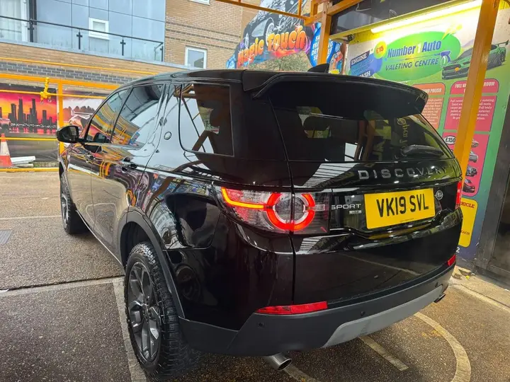 Land Rover Discovery Sport 2019 photo 4