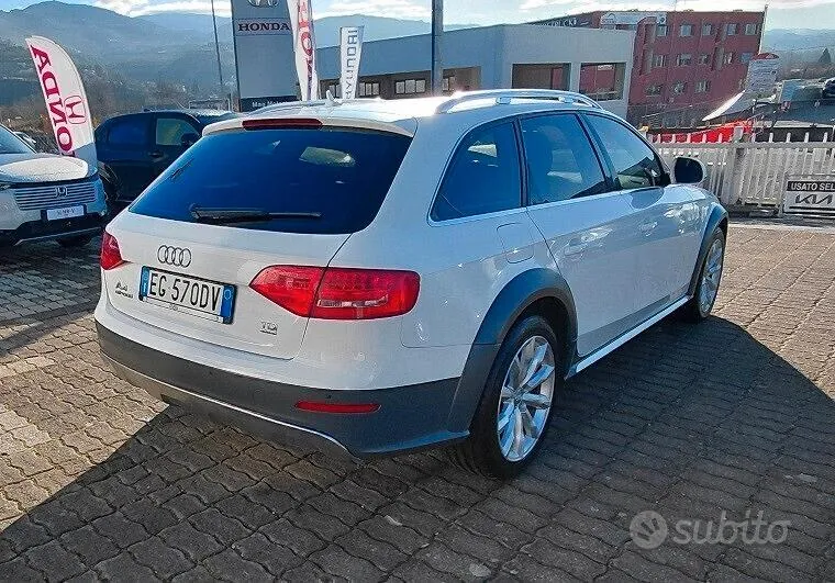 Audi A4 Allroad 2011 photo 5