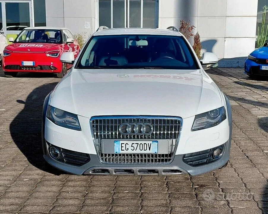 Audi A4 Allroad 2011 photo 2