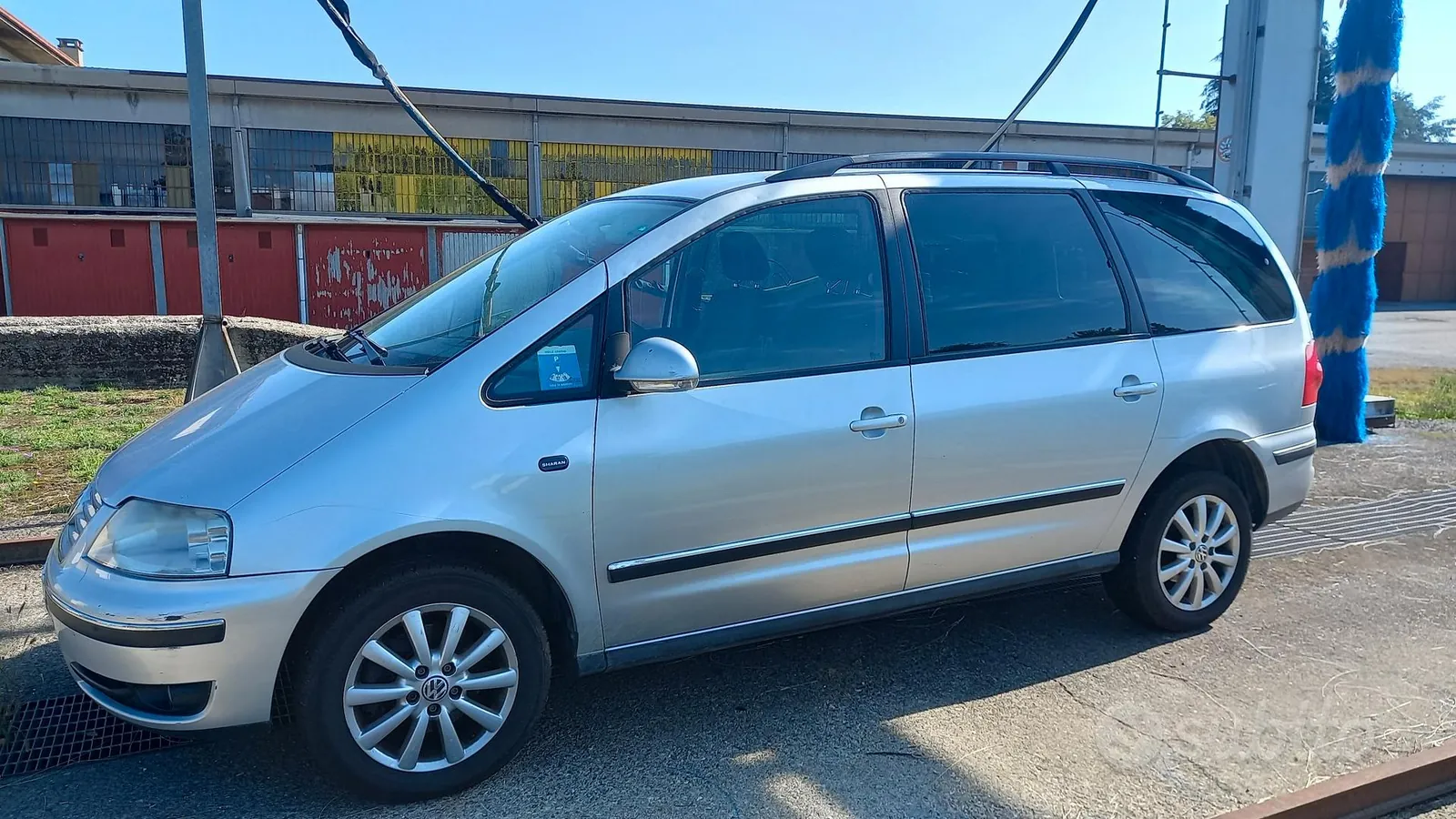 Volkswagen Sharan 2006 photo 2