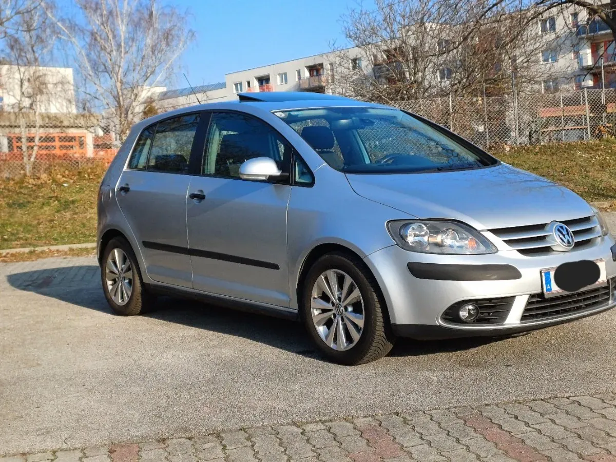 Volkswagen Golf 2005 photo 2