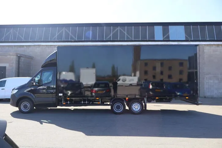 Mercedes-Benz Sprinter 2023 photo 2