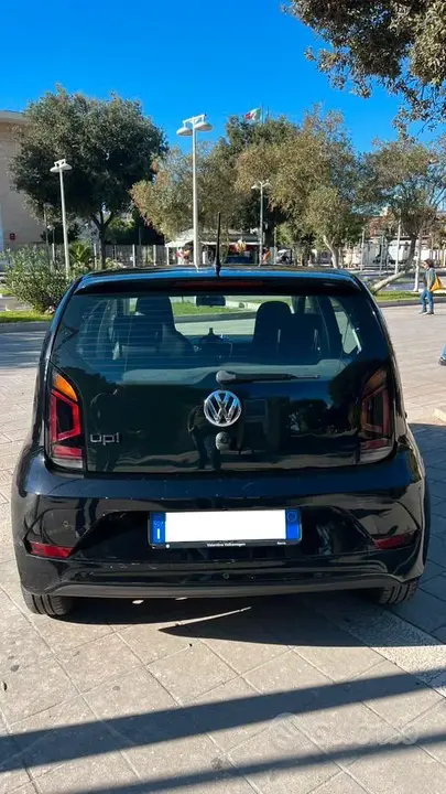 Volkswagen Up 2017 photo 3