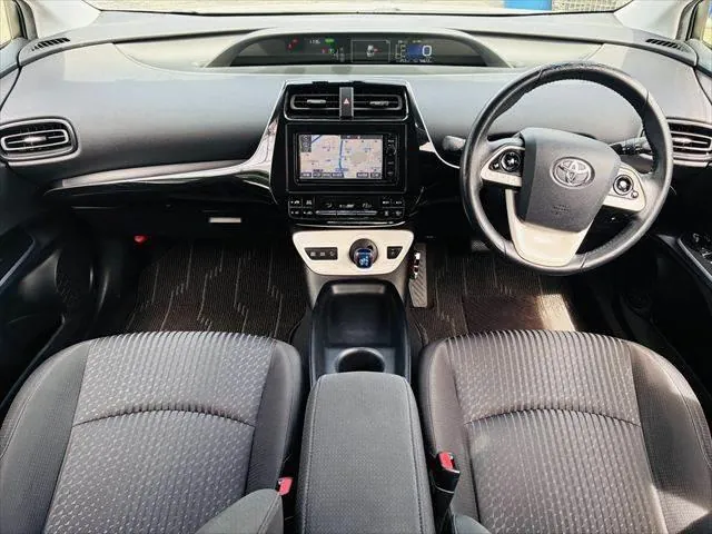 Toyota Prius 2016 photo 3