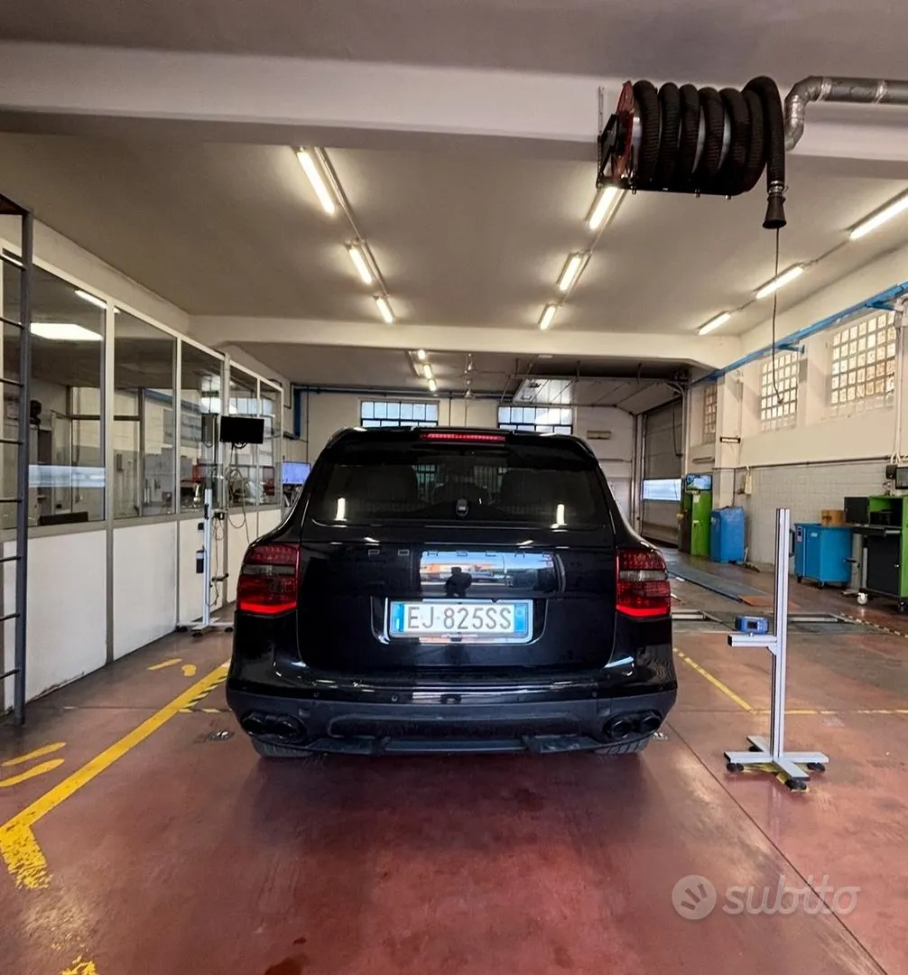 Porsche Cayenne 2005 photo 2