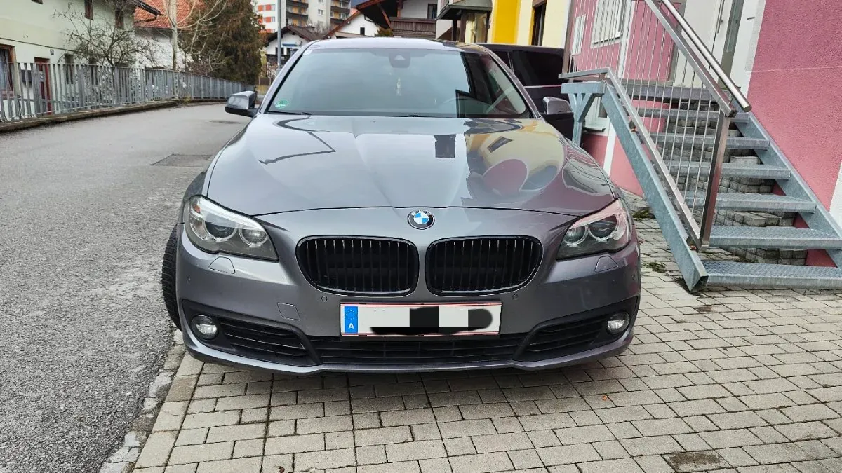 BMW 5 Series 2015 photo 2