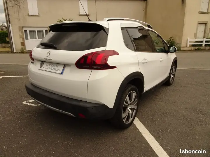 Peugeot 2008 2019 photo 4