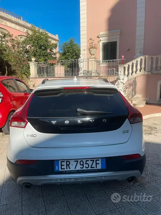 Volvo V40 2013 photo 4