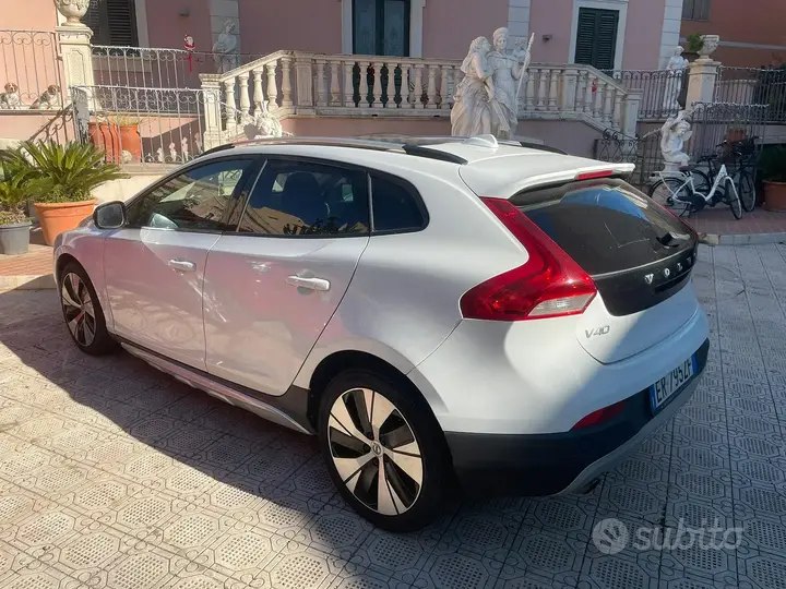 Volvo V40 2013 photo 3