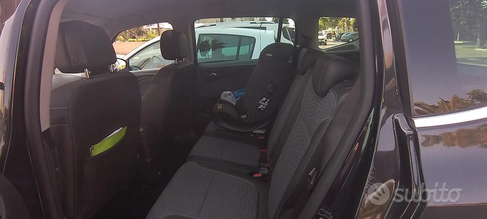 Opel Zafira 2015 photo 2